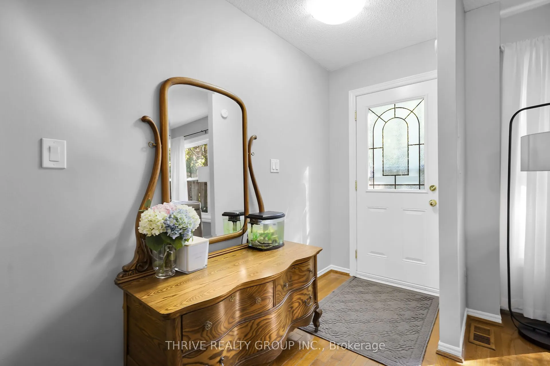 215 Commissioners Road W, #10