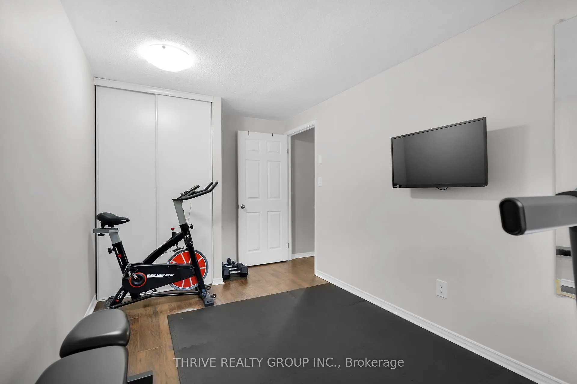 215 Commissioners Road W, #10