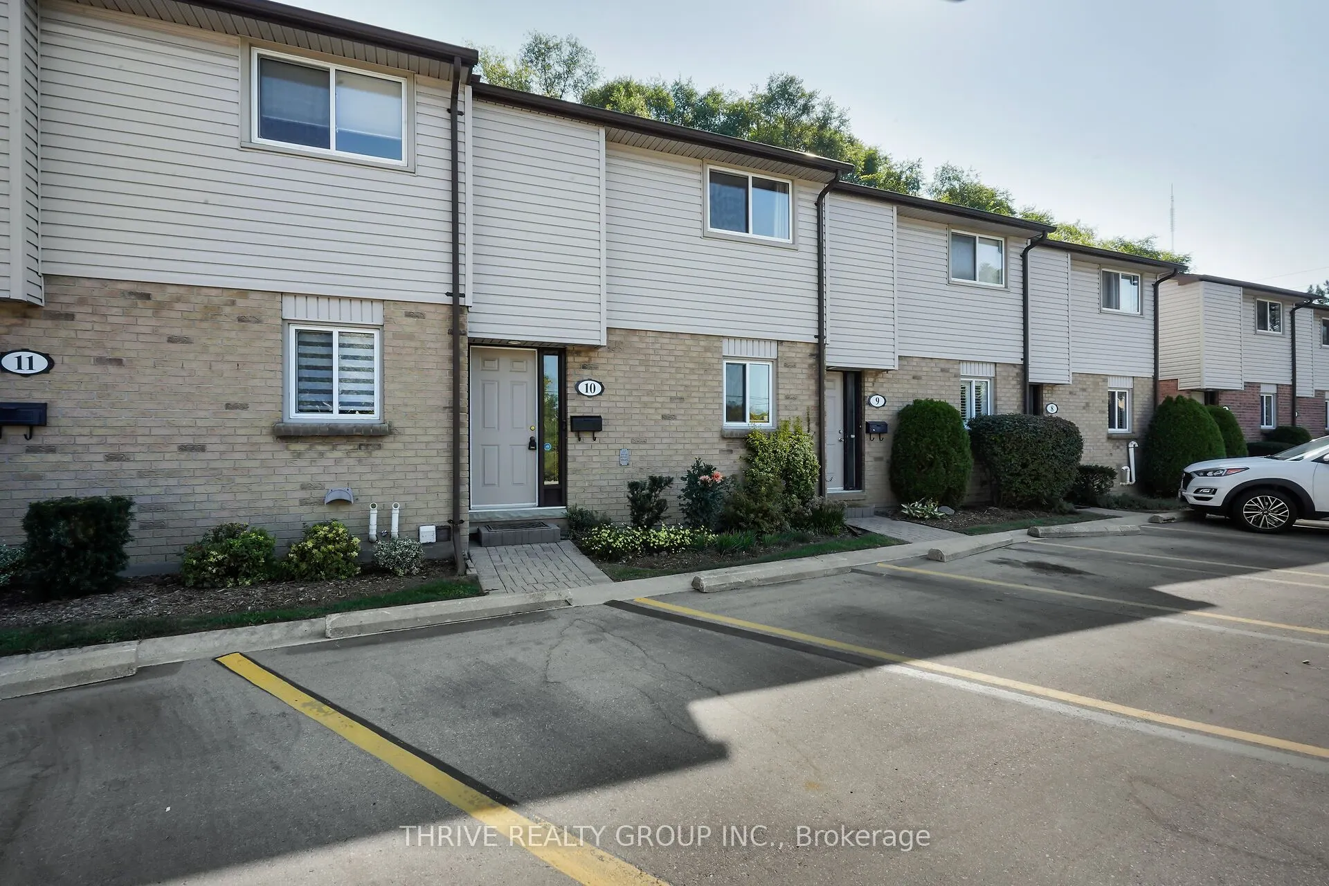 215 Commissioners Road W, #10