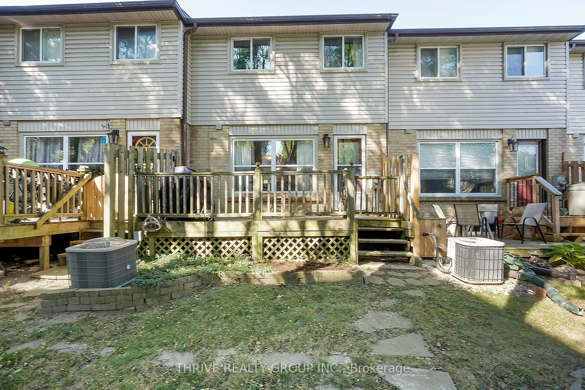 215 Commissioners Road W, #10