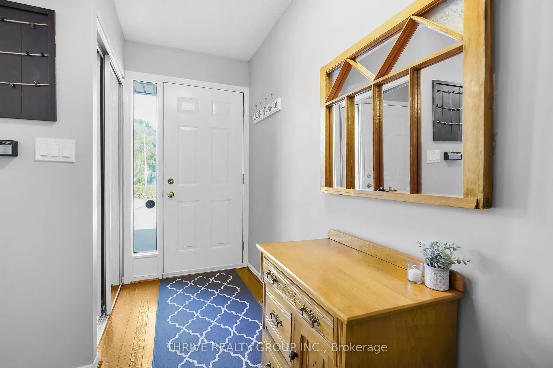 215 Commissioners Road W, #10