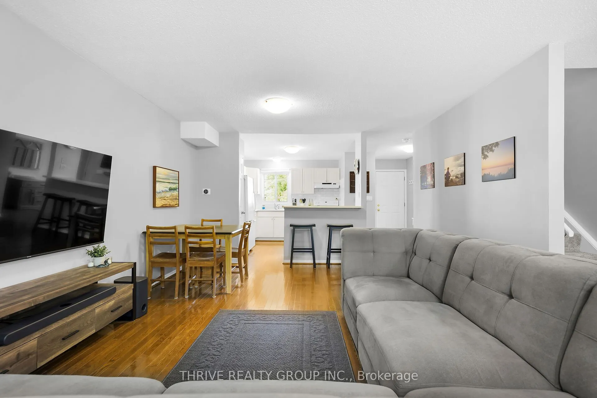 215 Commissioners Road W, #10