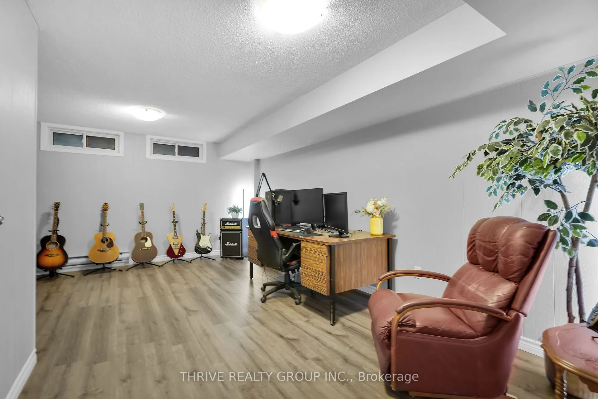 215 Commissioners Road W, #10