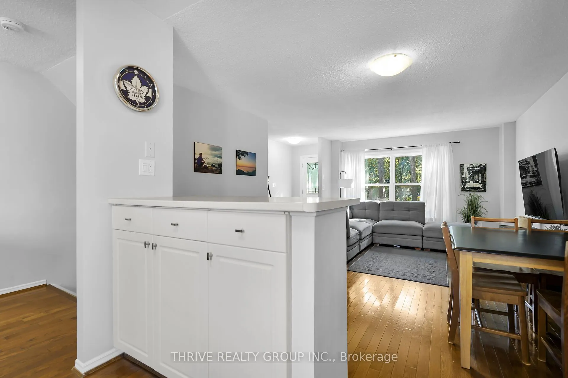215 Commissioners Road W, #10