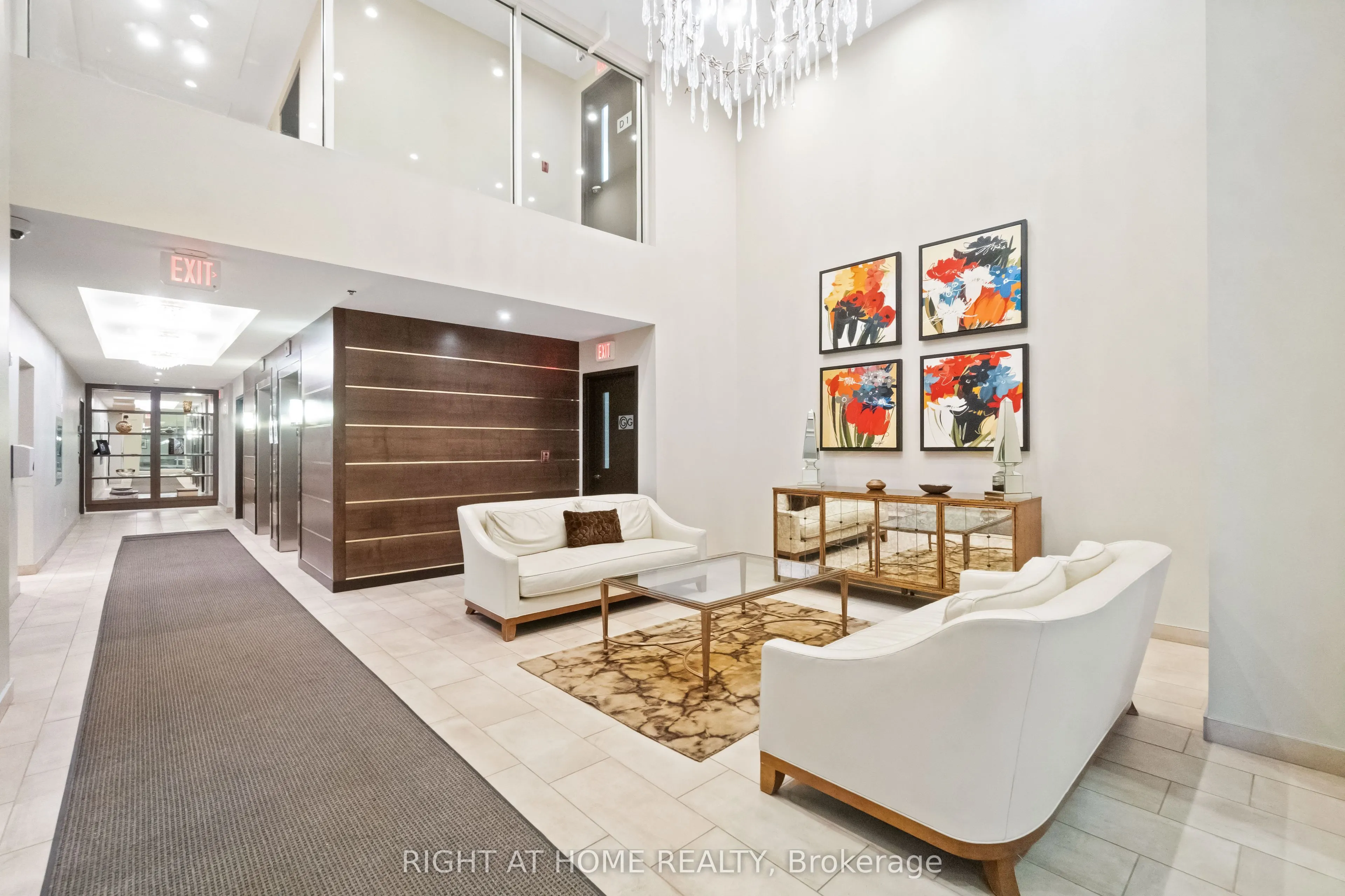 98 Richmond Road, #501