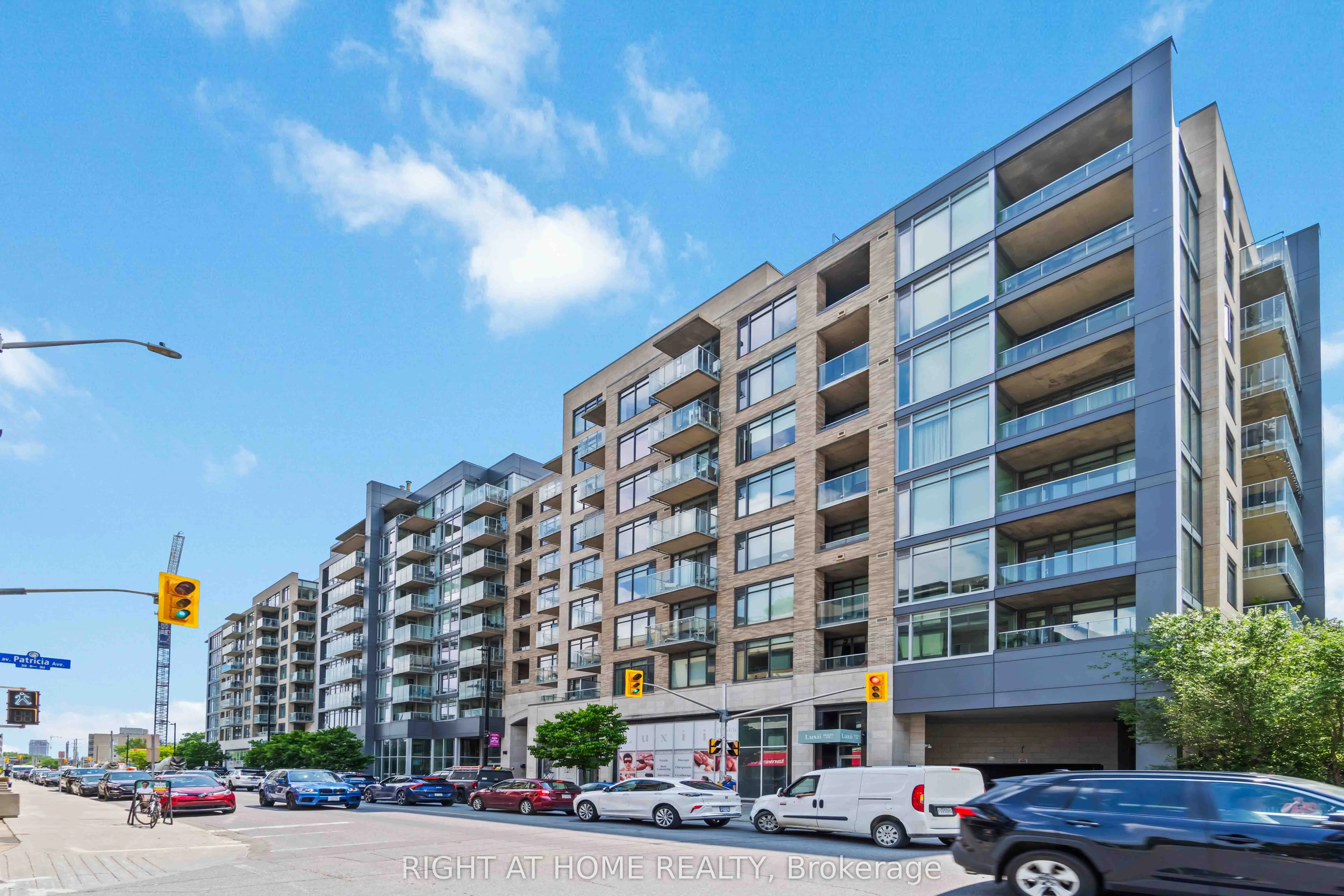 98 Richmond Road, #501