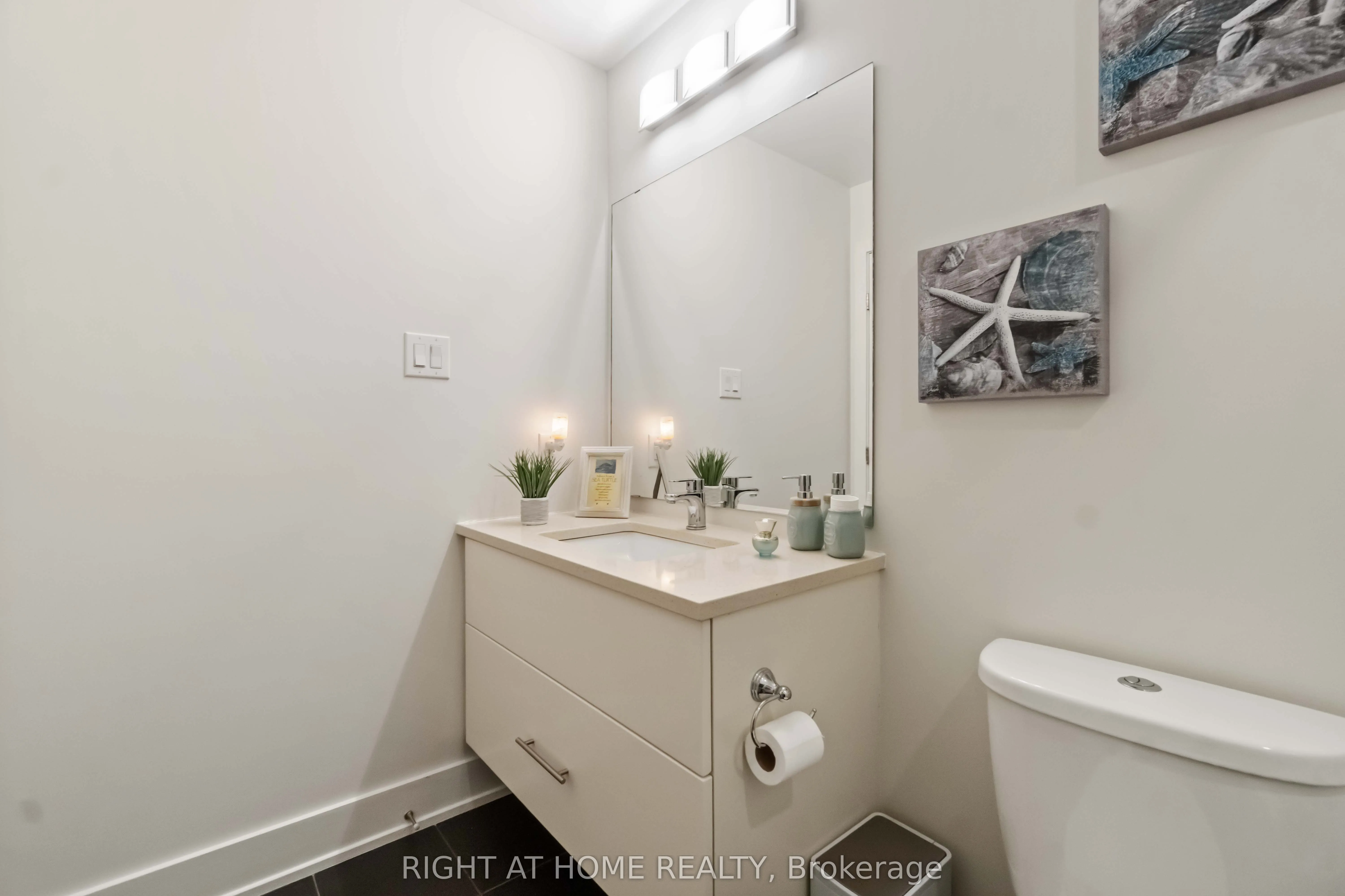 98 Richmond Road, #501