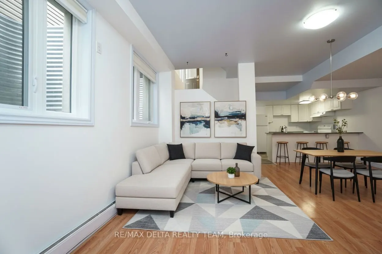 498 Moodie Drive, #B