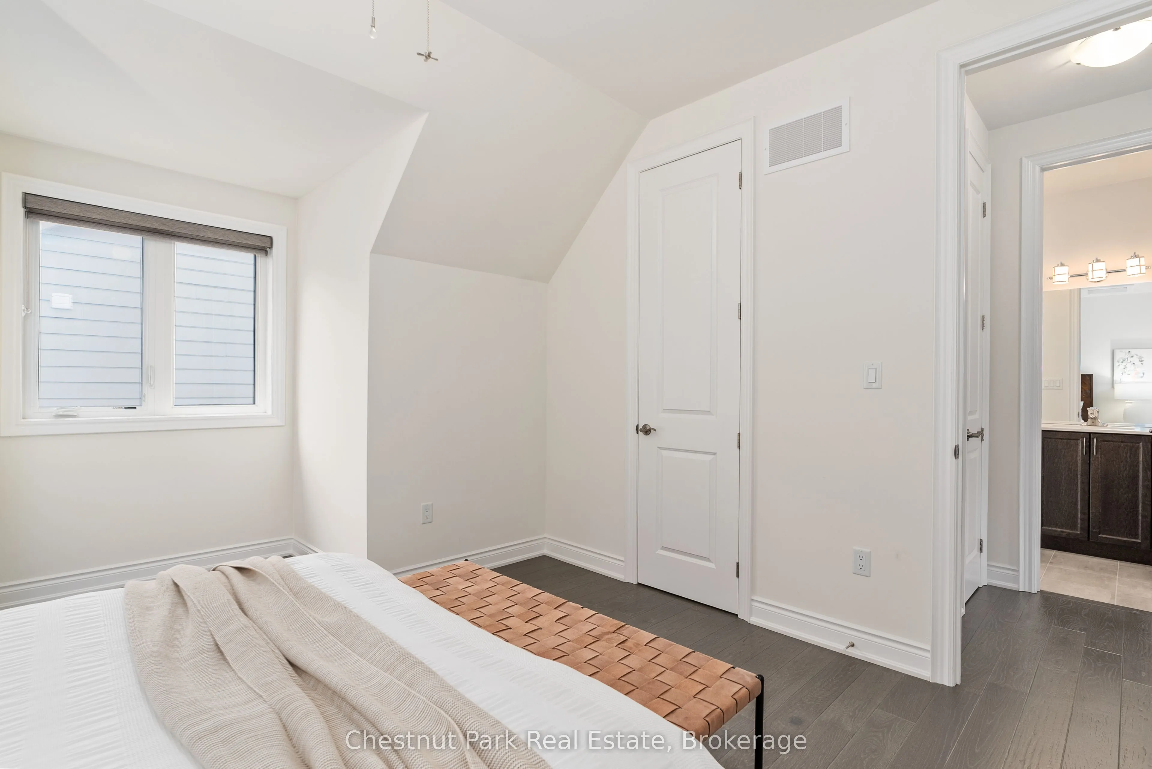 3 Baypoint Court
