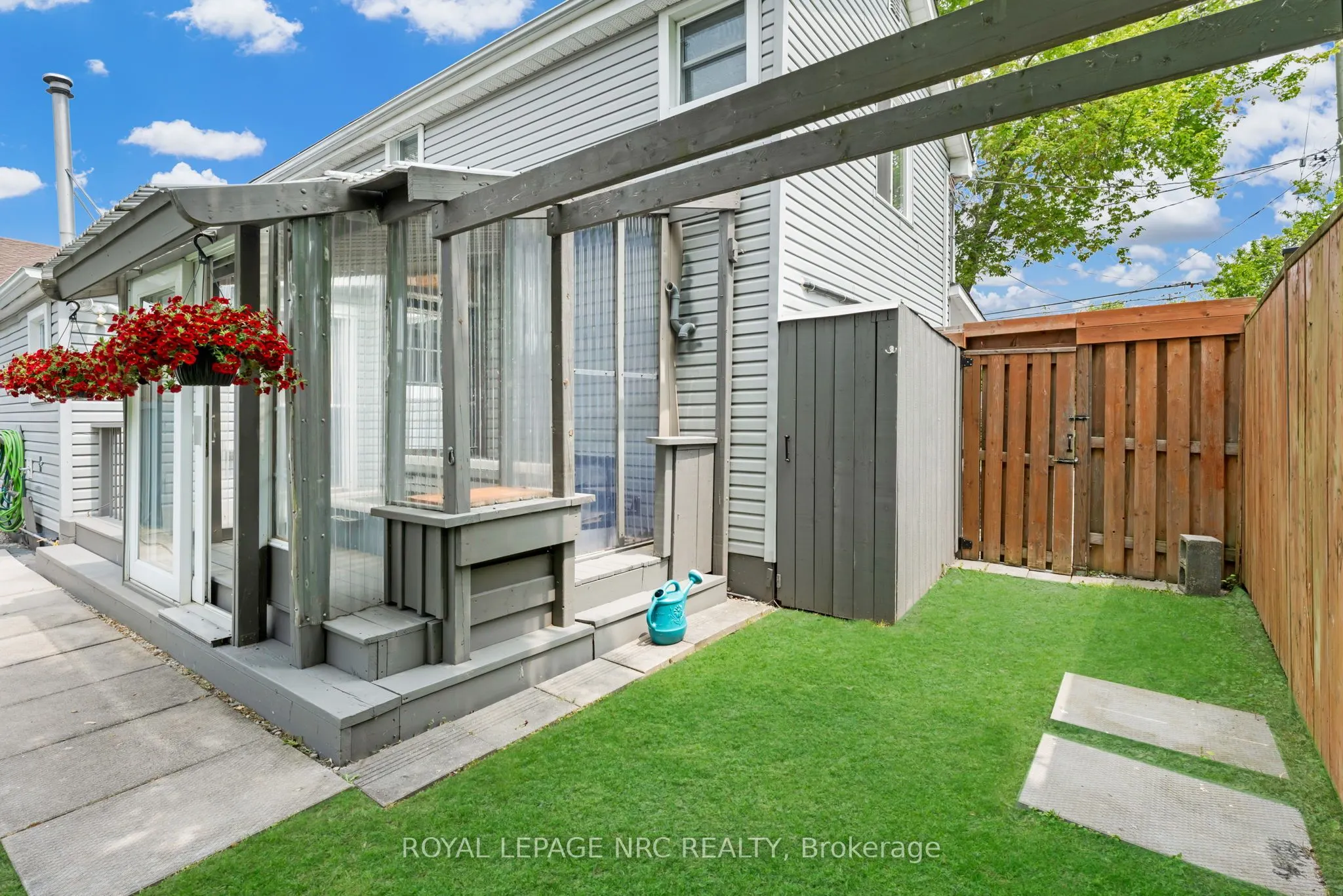 17 Windsor Avenue