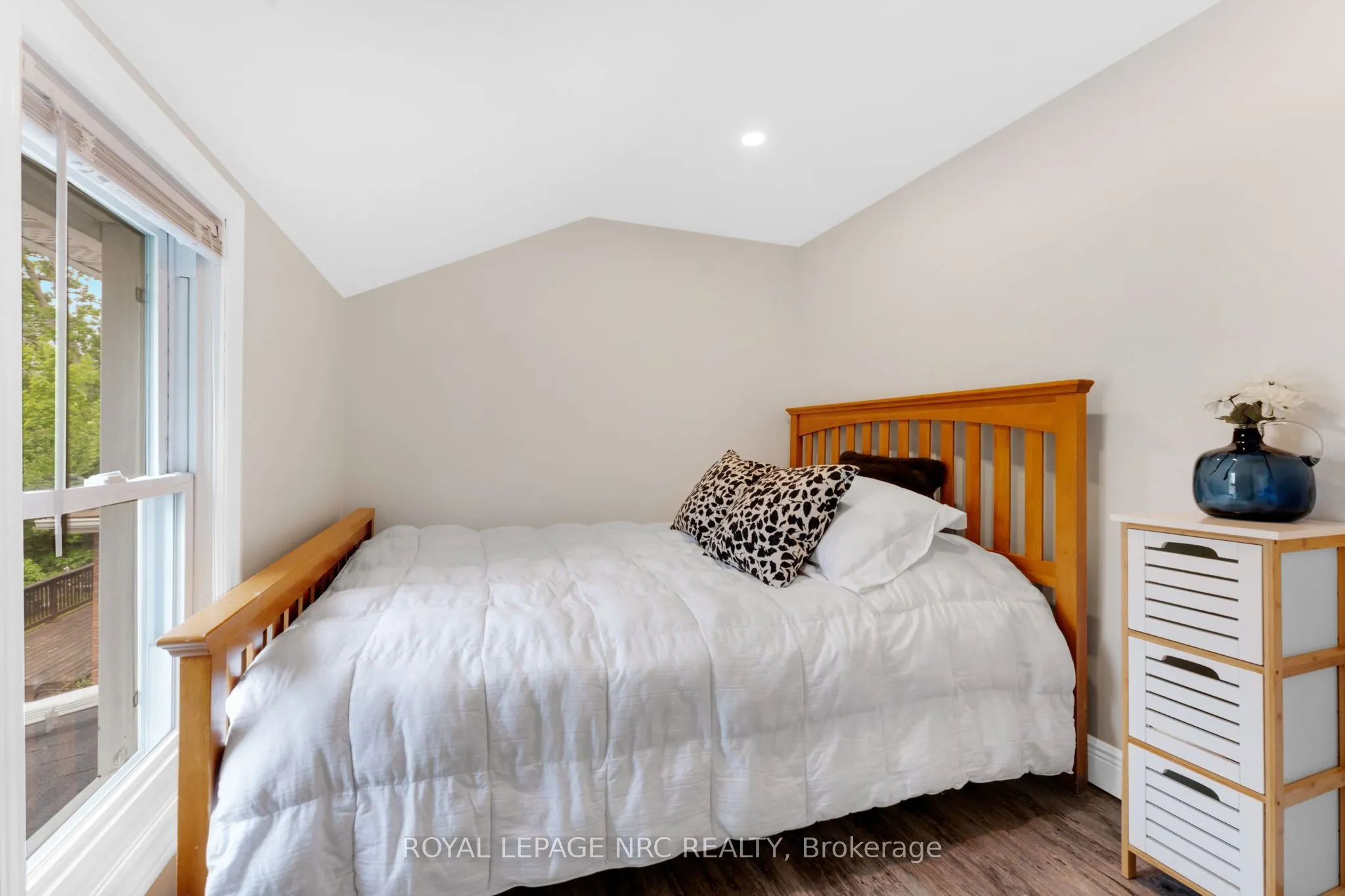 17 Windsor Avenue