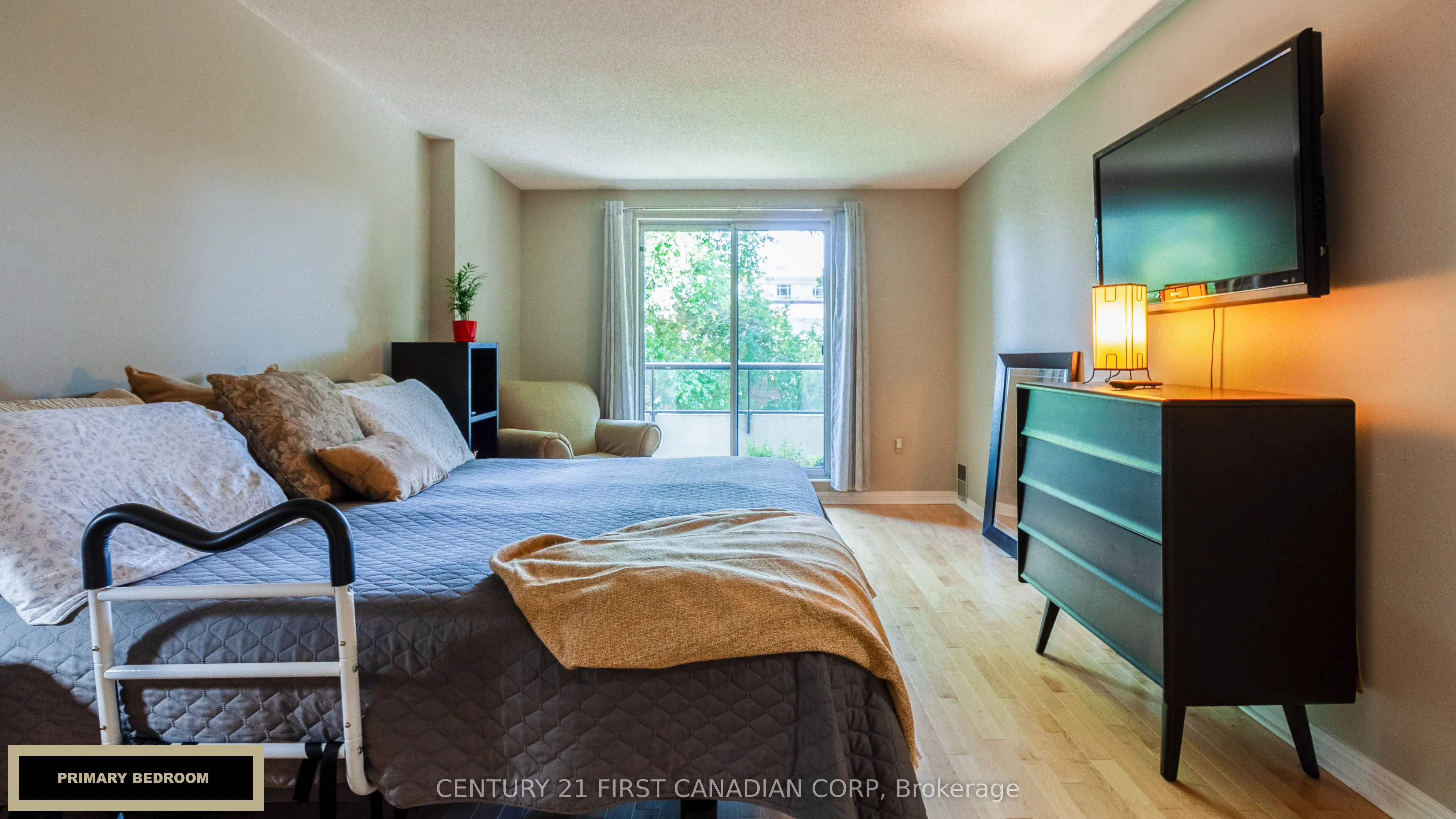 1180 Commissioners Road W, #210