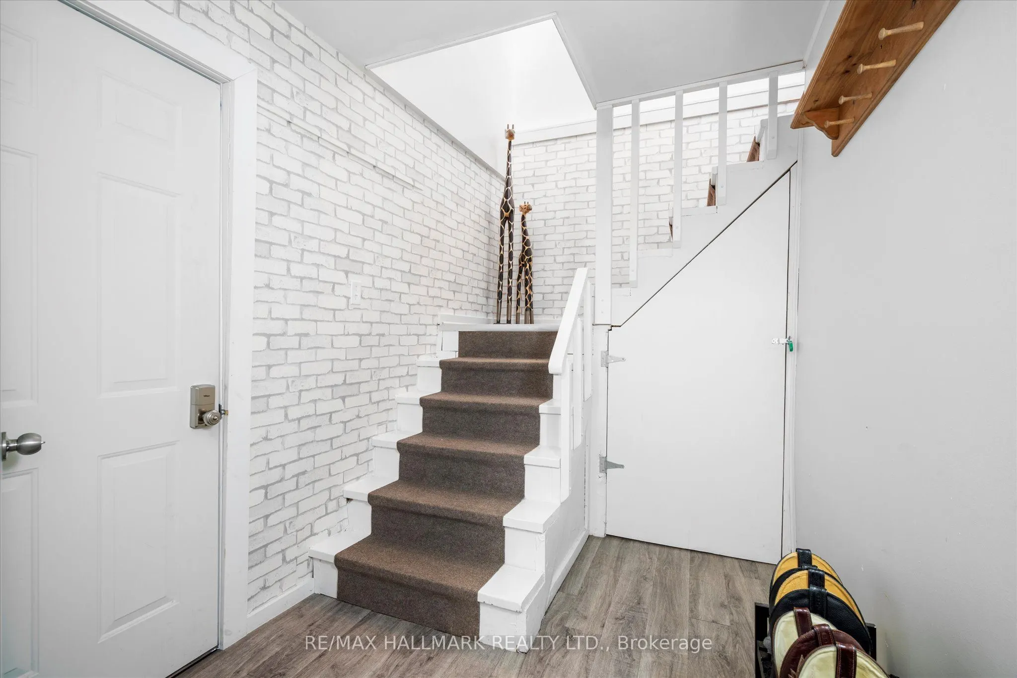 165 Trentside Lane
