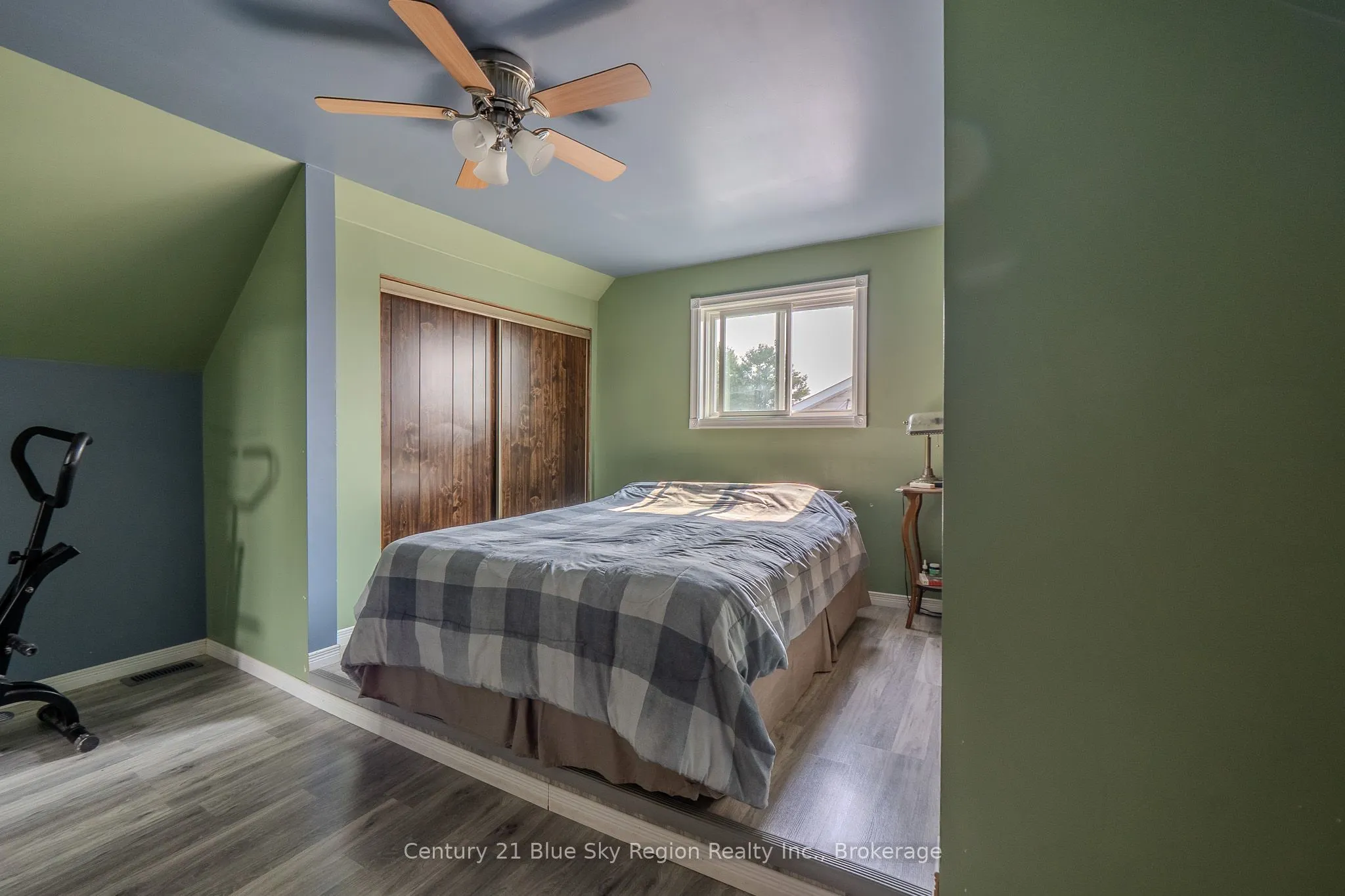 59 Principale Street W