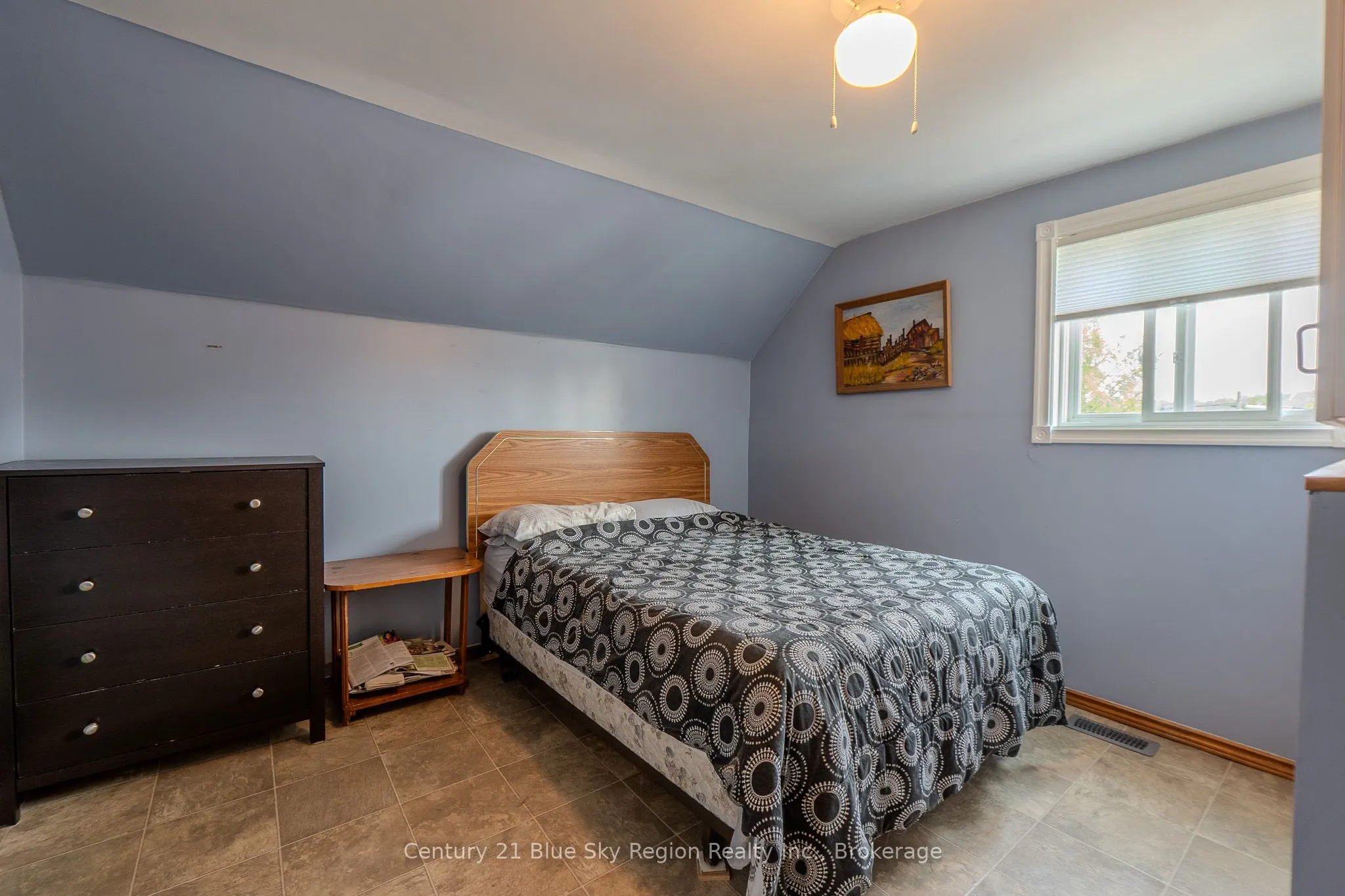 59 Principale Street W