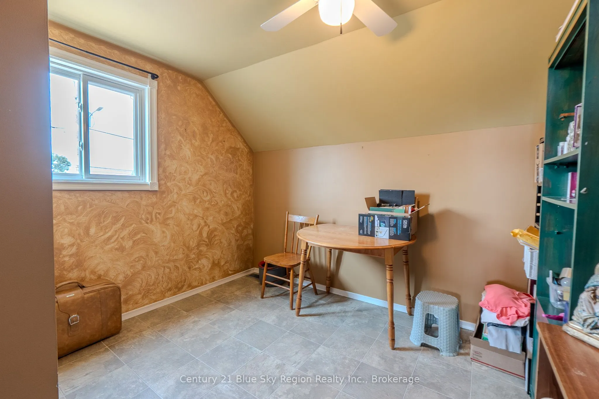 59 Principale Street W