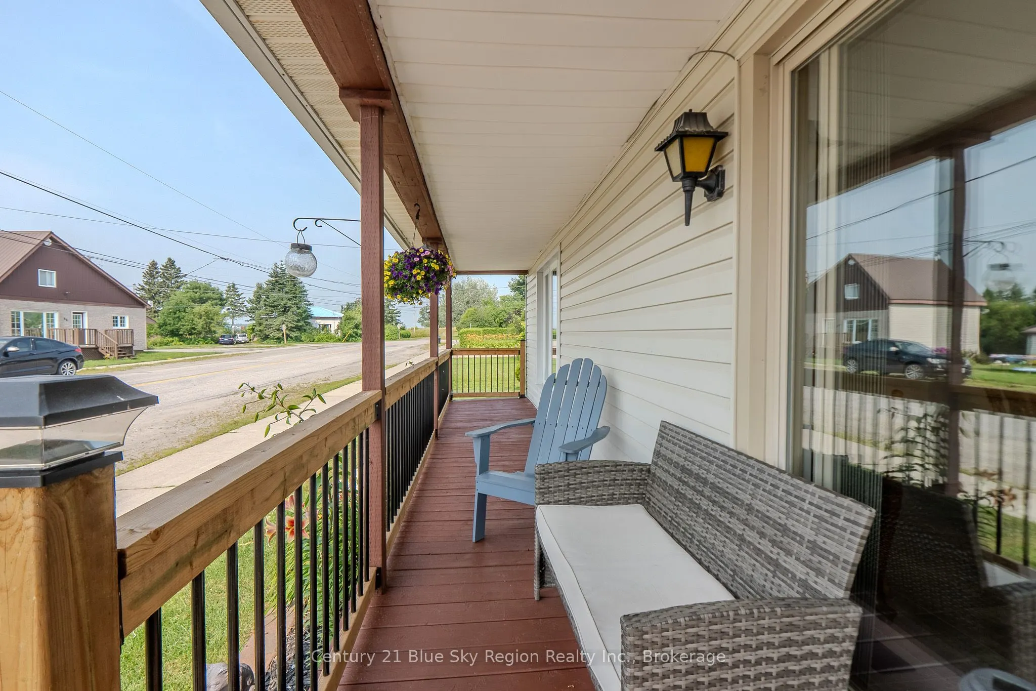 59 Principale Street W