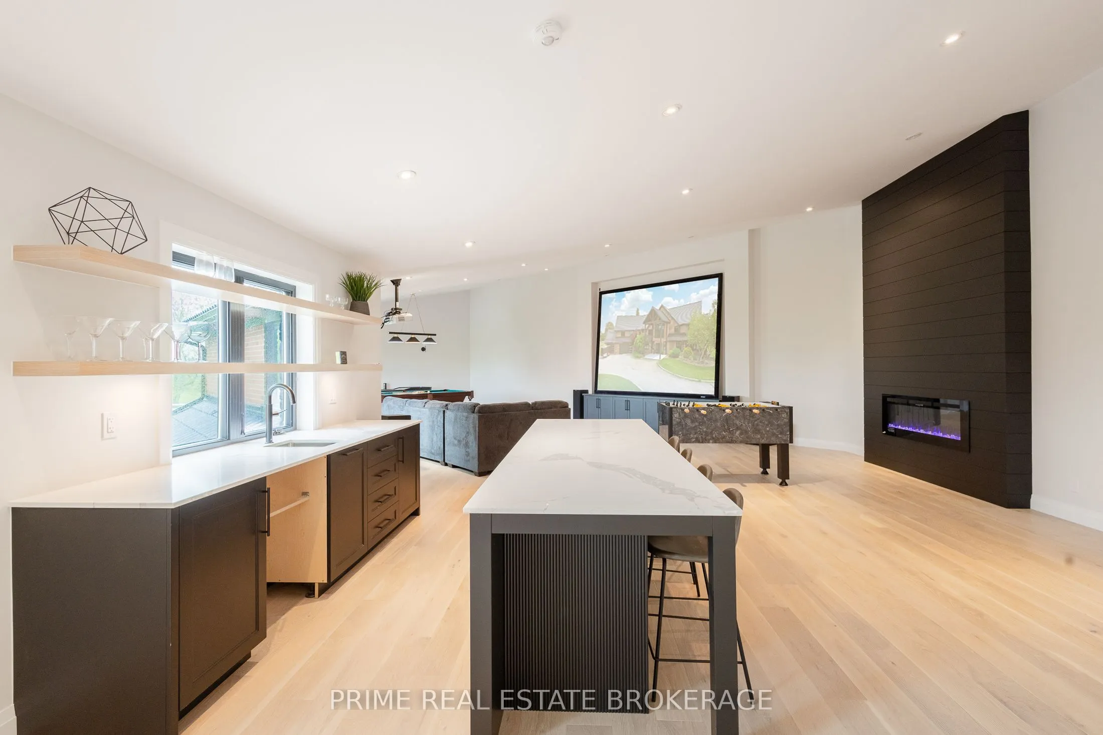 75836 LONDON RR 1 Road
