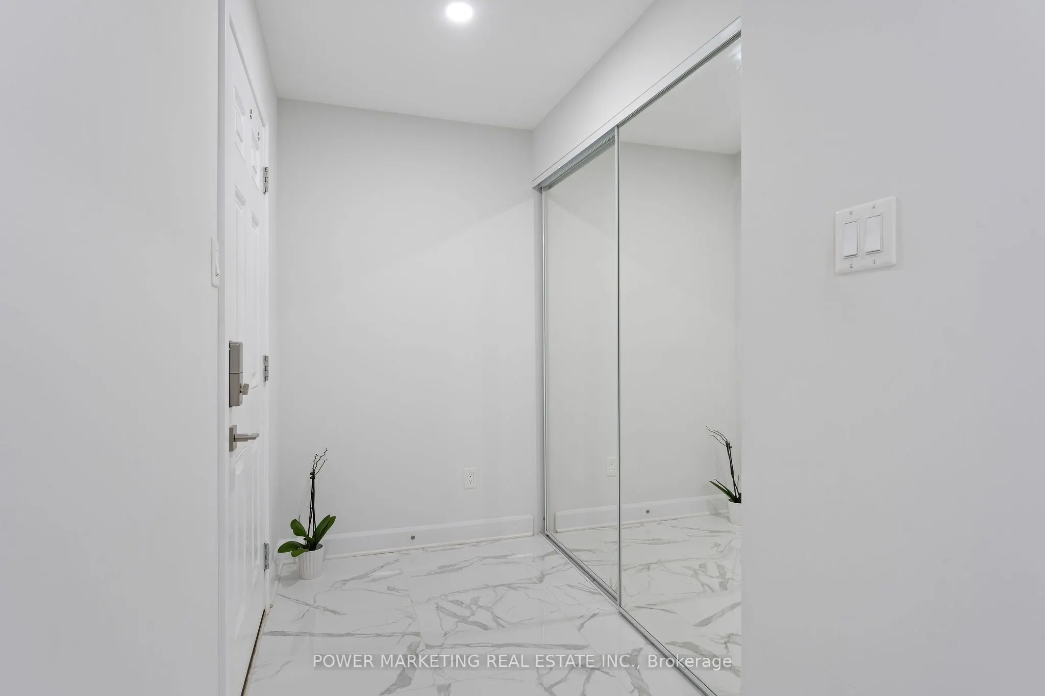 232 Aquarium Avenue