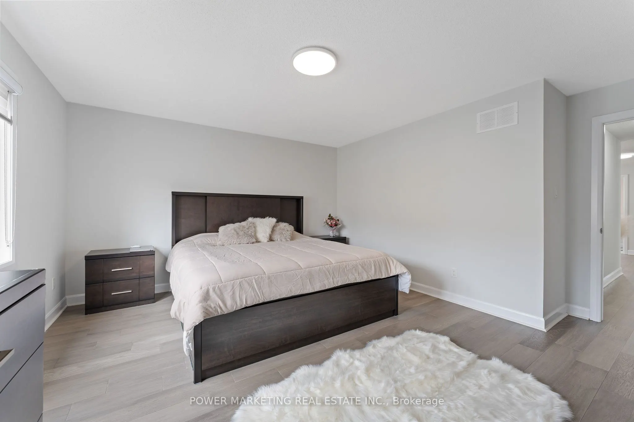 232 Aquarium Avenue