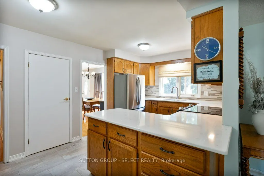 714 Springbank Drive