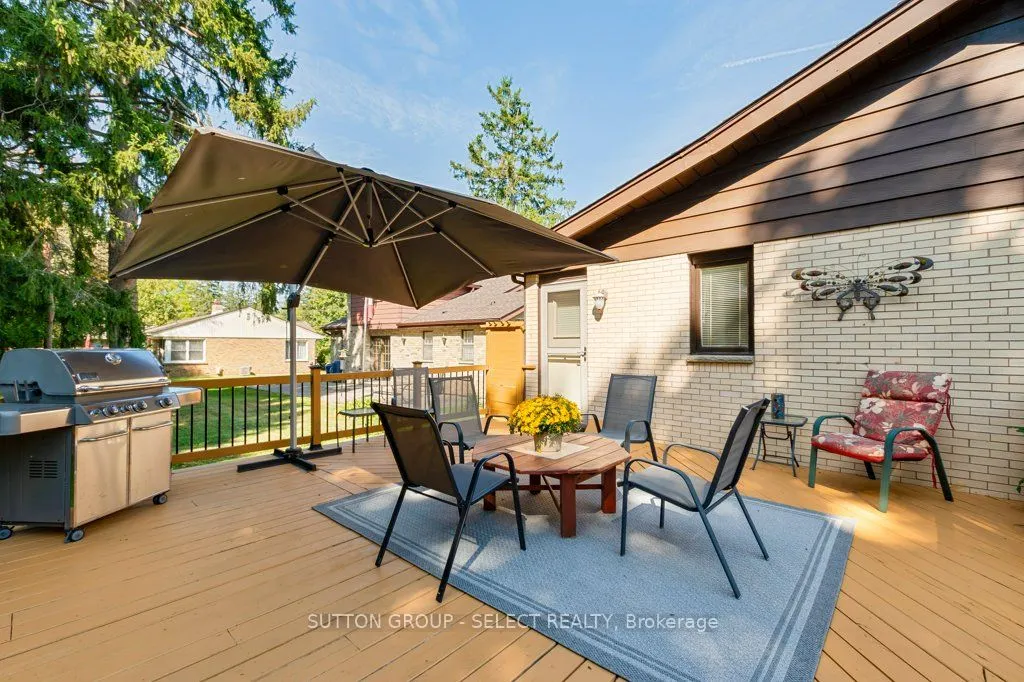 714 Springbank Drive