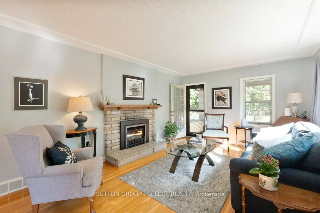 714 Springbank Drive