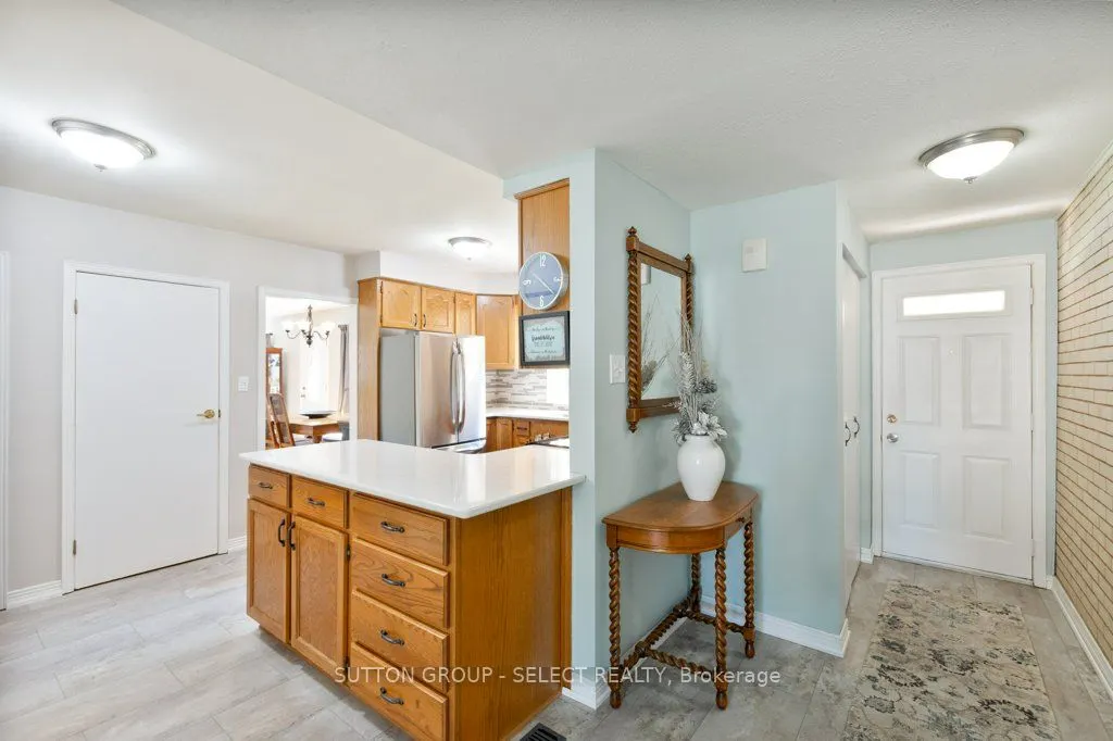 714 Springbank Drive