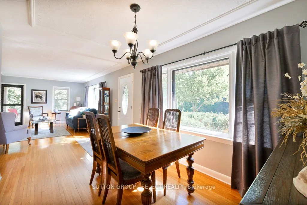 714 Springbank Drive