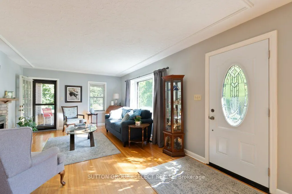 714 Springbank Drive