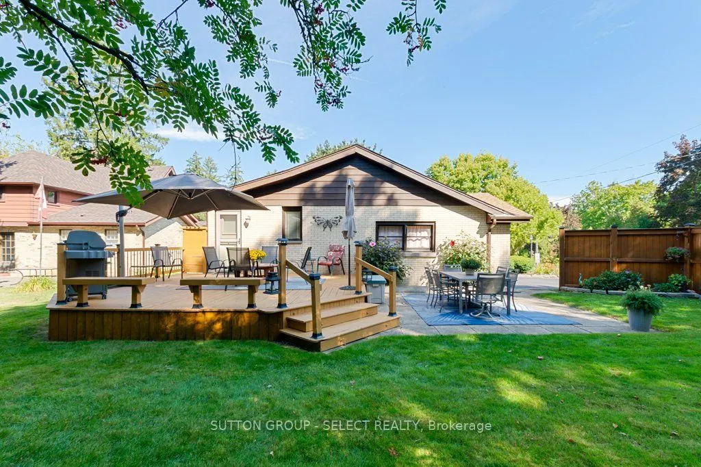 714 Springbank Drive