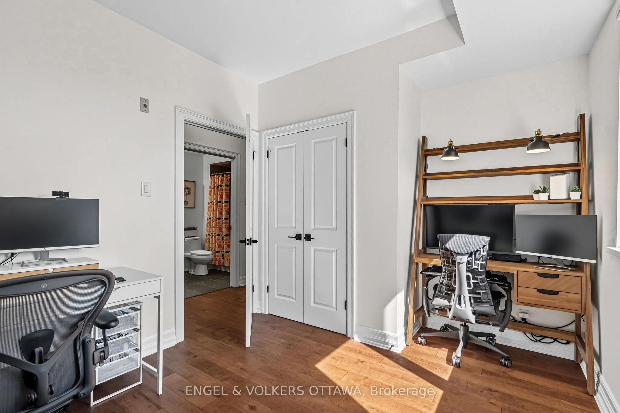320 Mcleod Street, #403