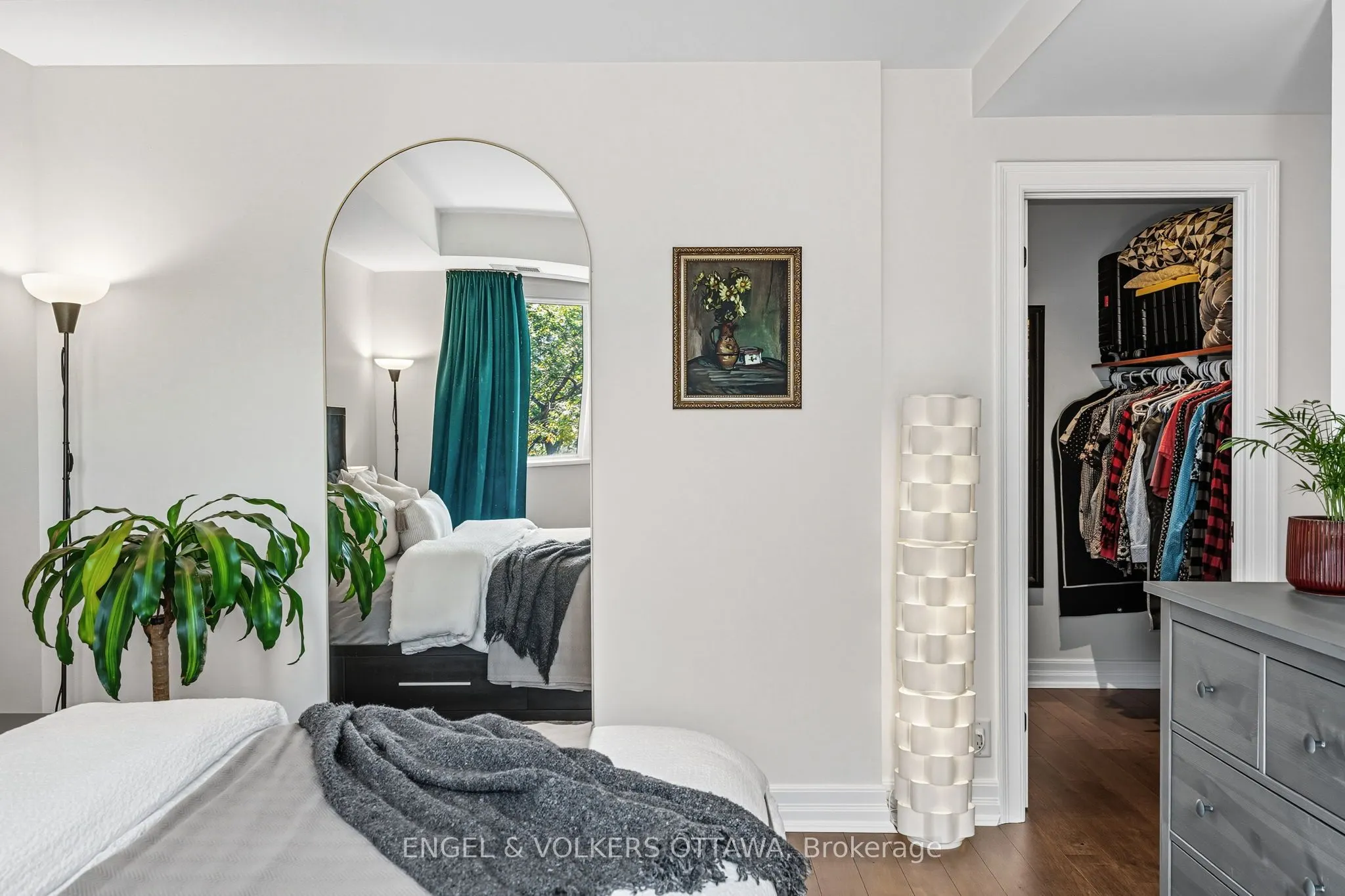 320 Mcleod Street, #403