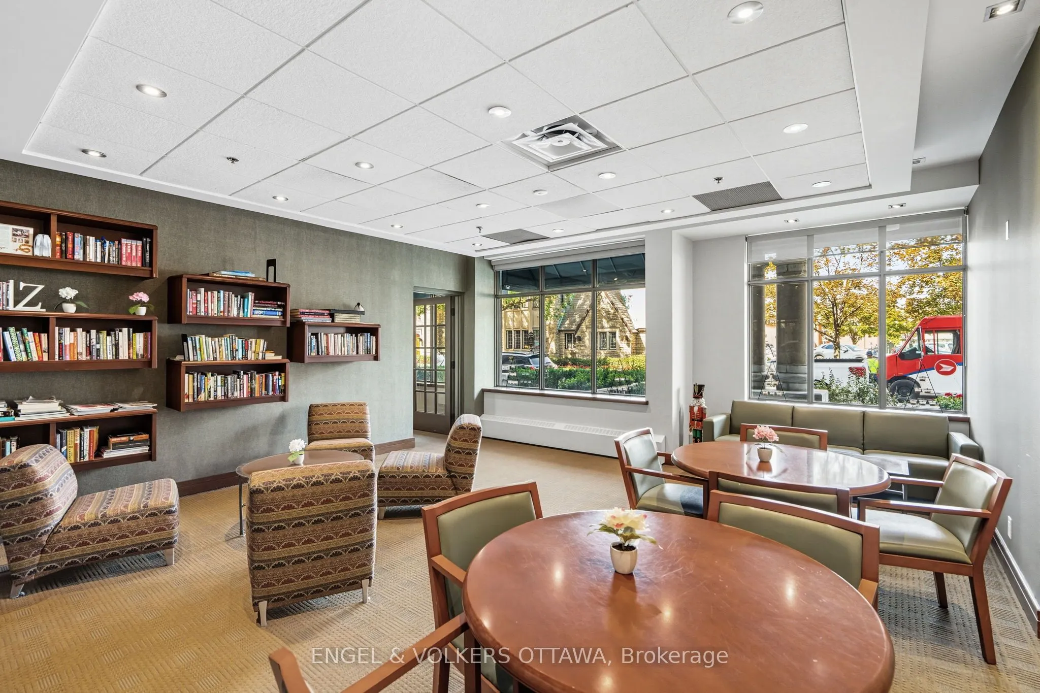 320 Mcleod Street, #403