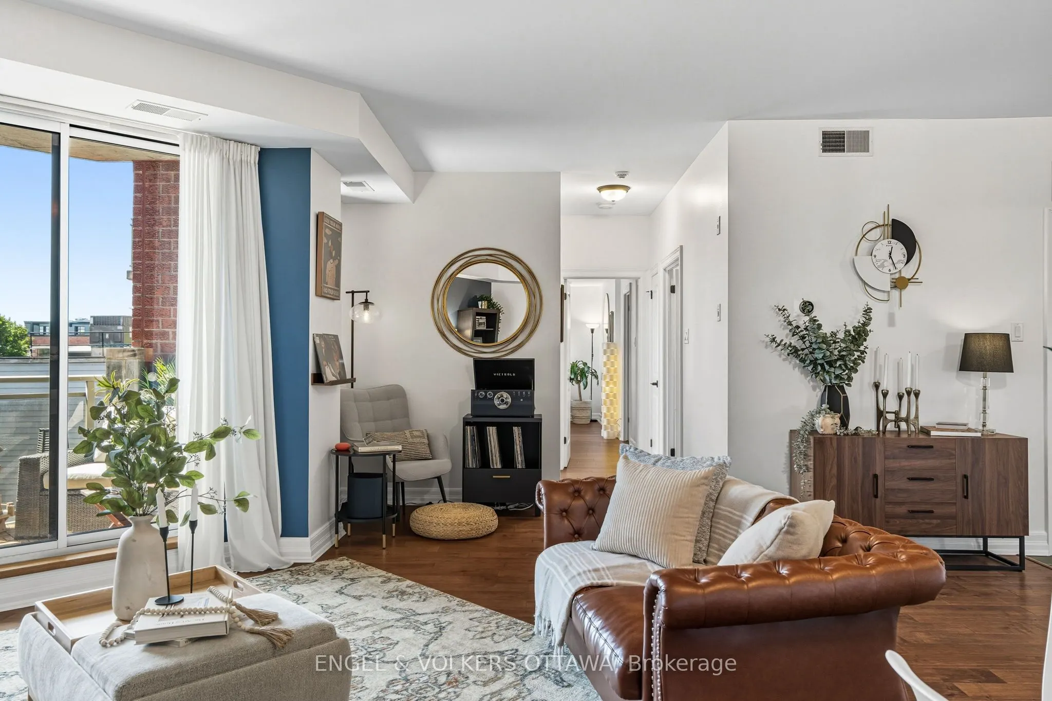 320 Mcleod Street, #403