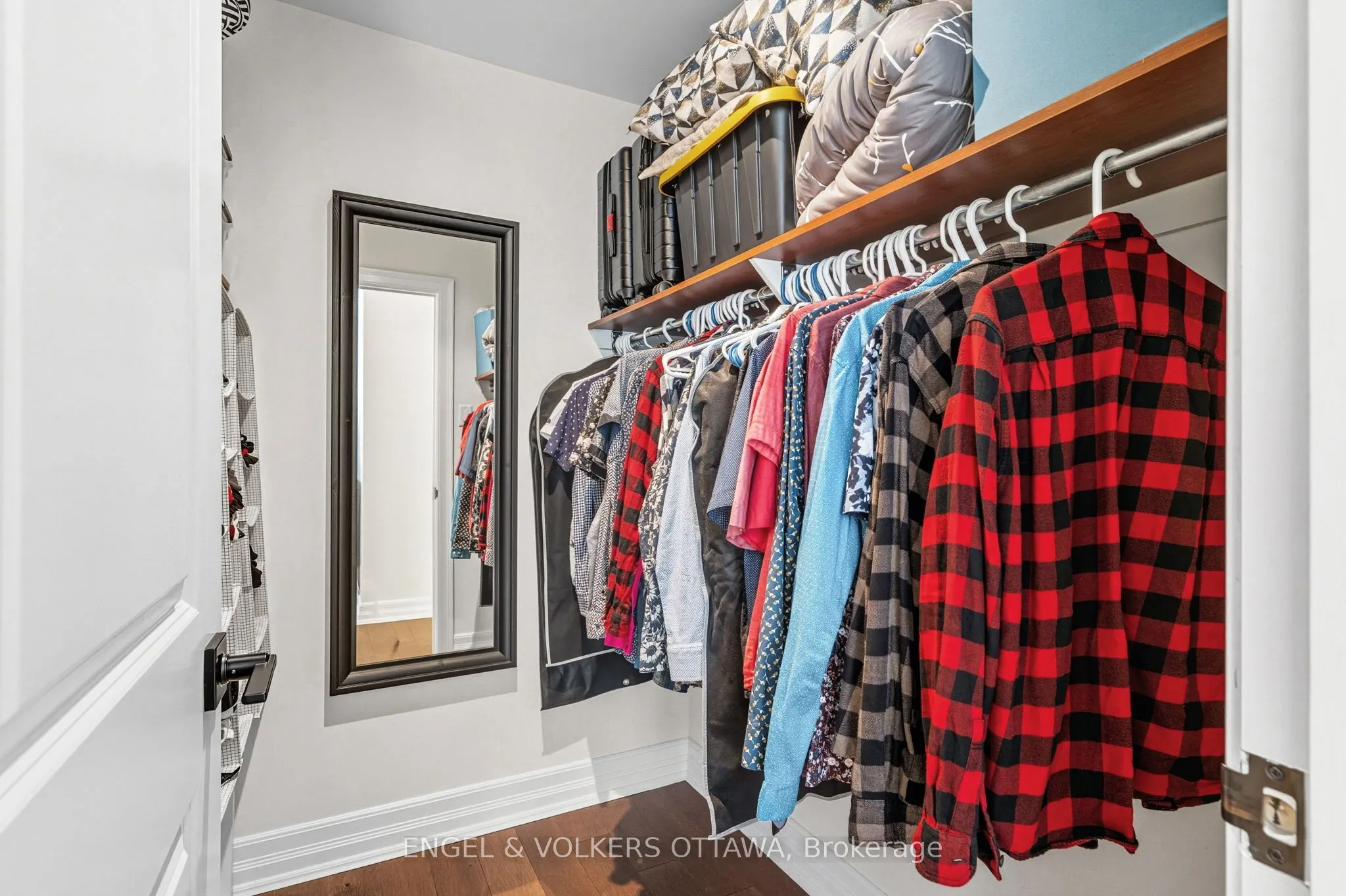 320 Mcleod Street, #403