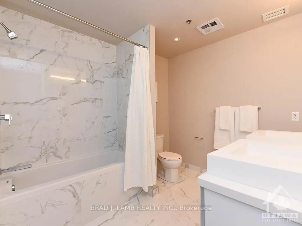 203 CATHERINE Street, #209
