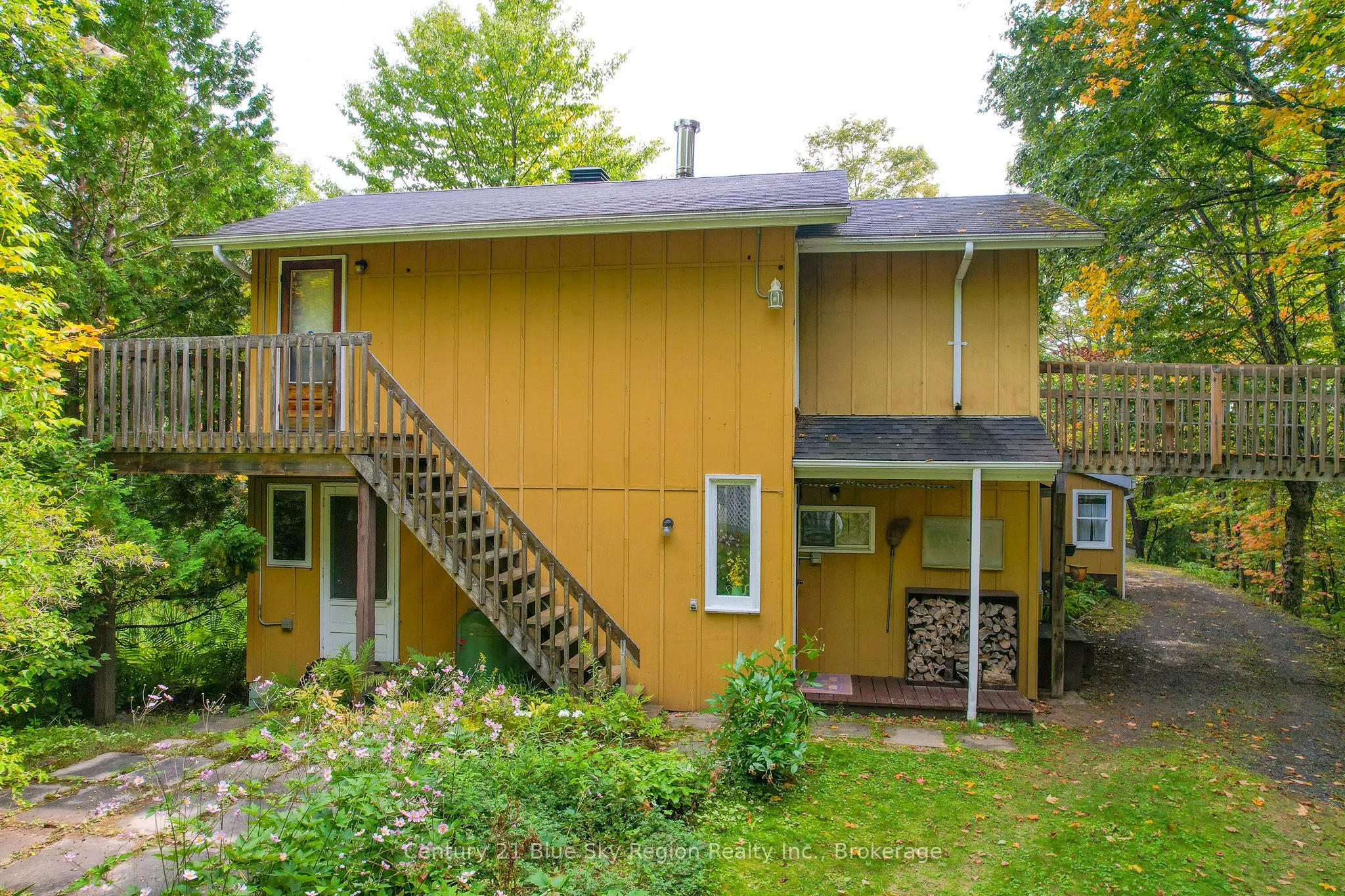 435 Lees Road