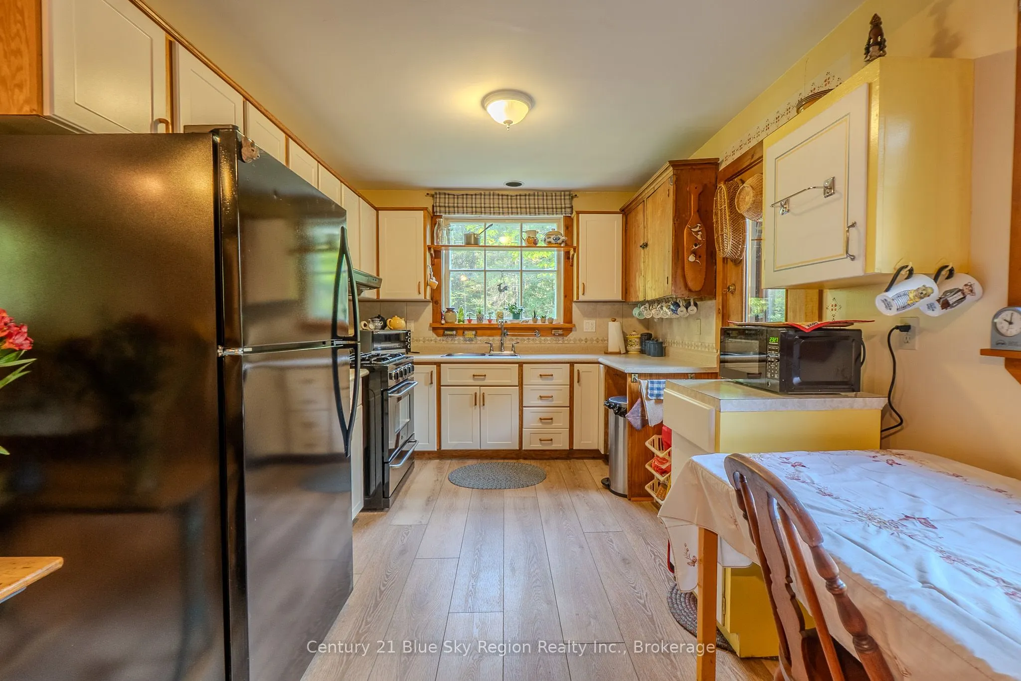 435 Lees Road