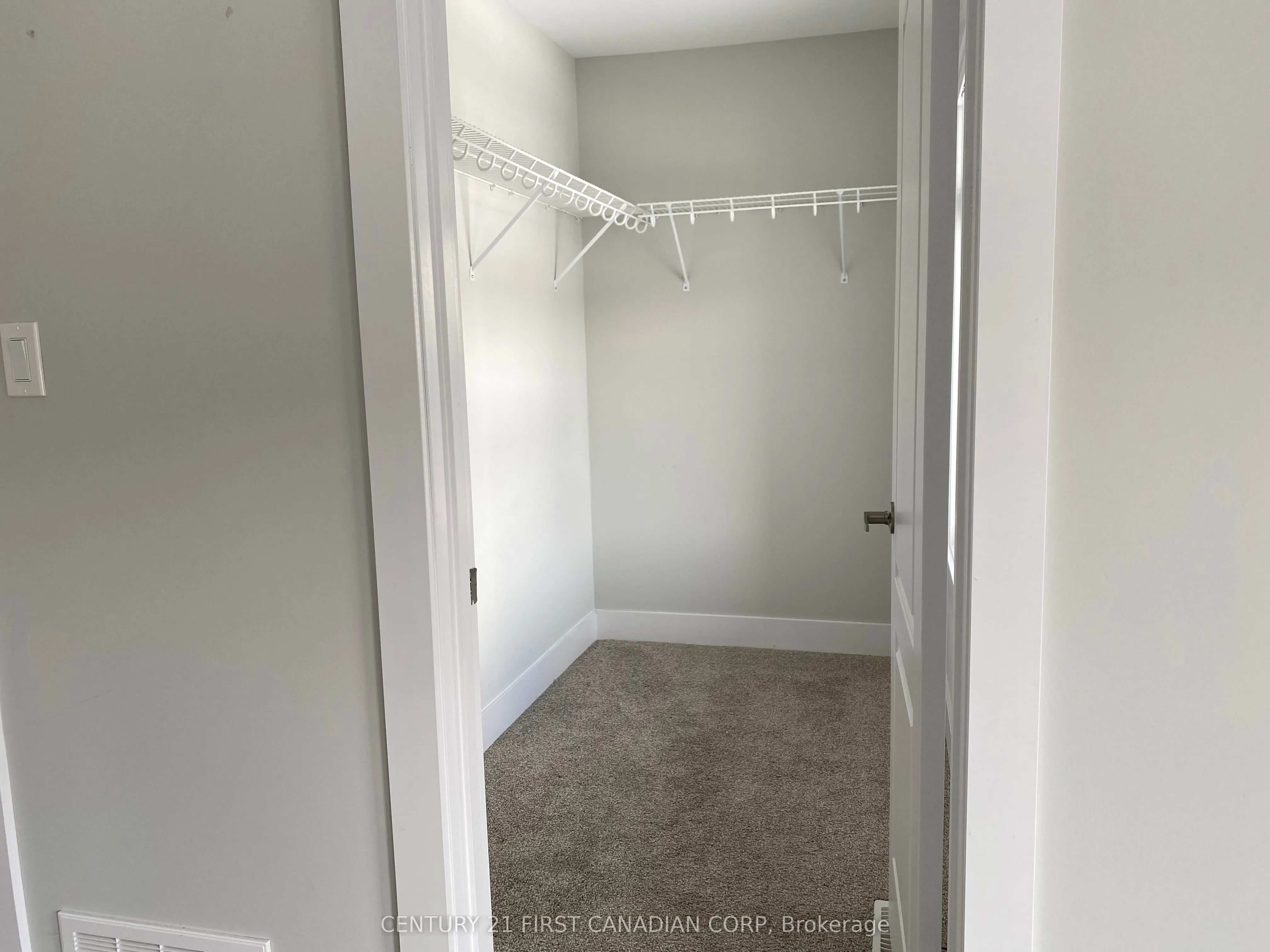 1820 Canvas Way, #11