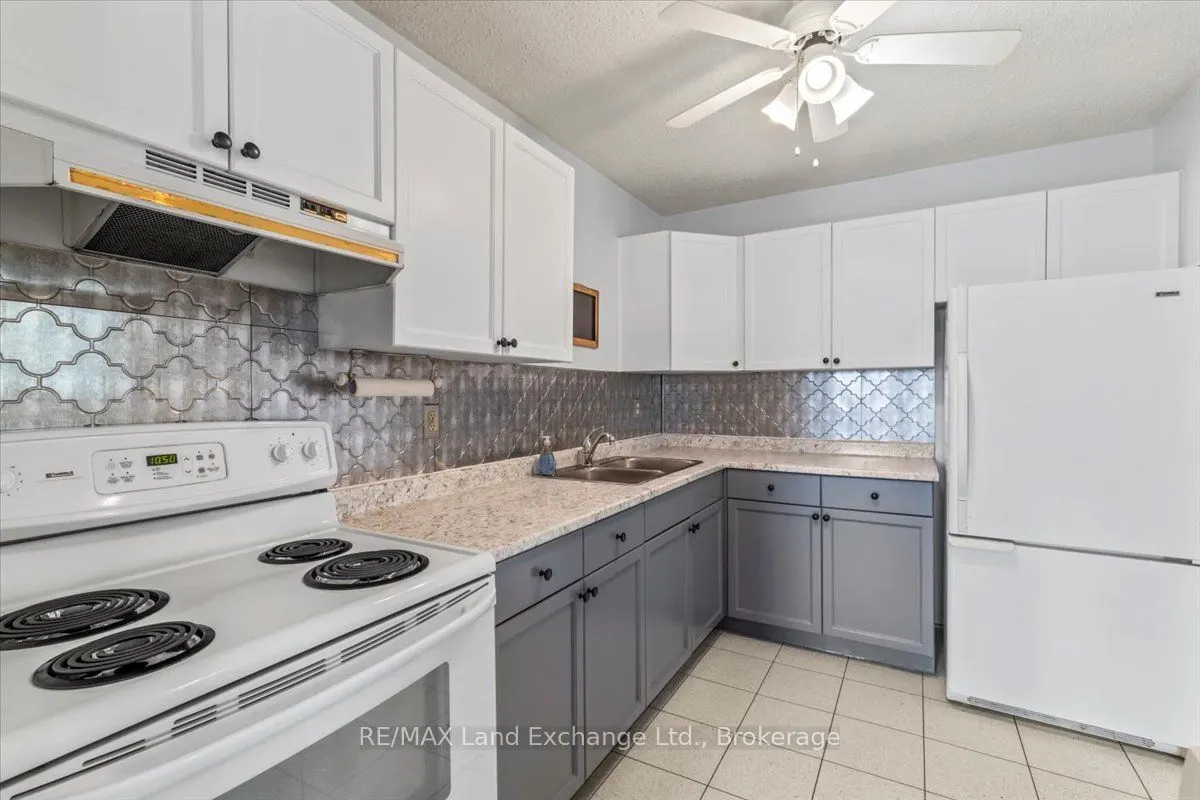 303 Waterloo Street, #55
