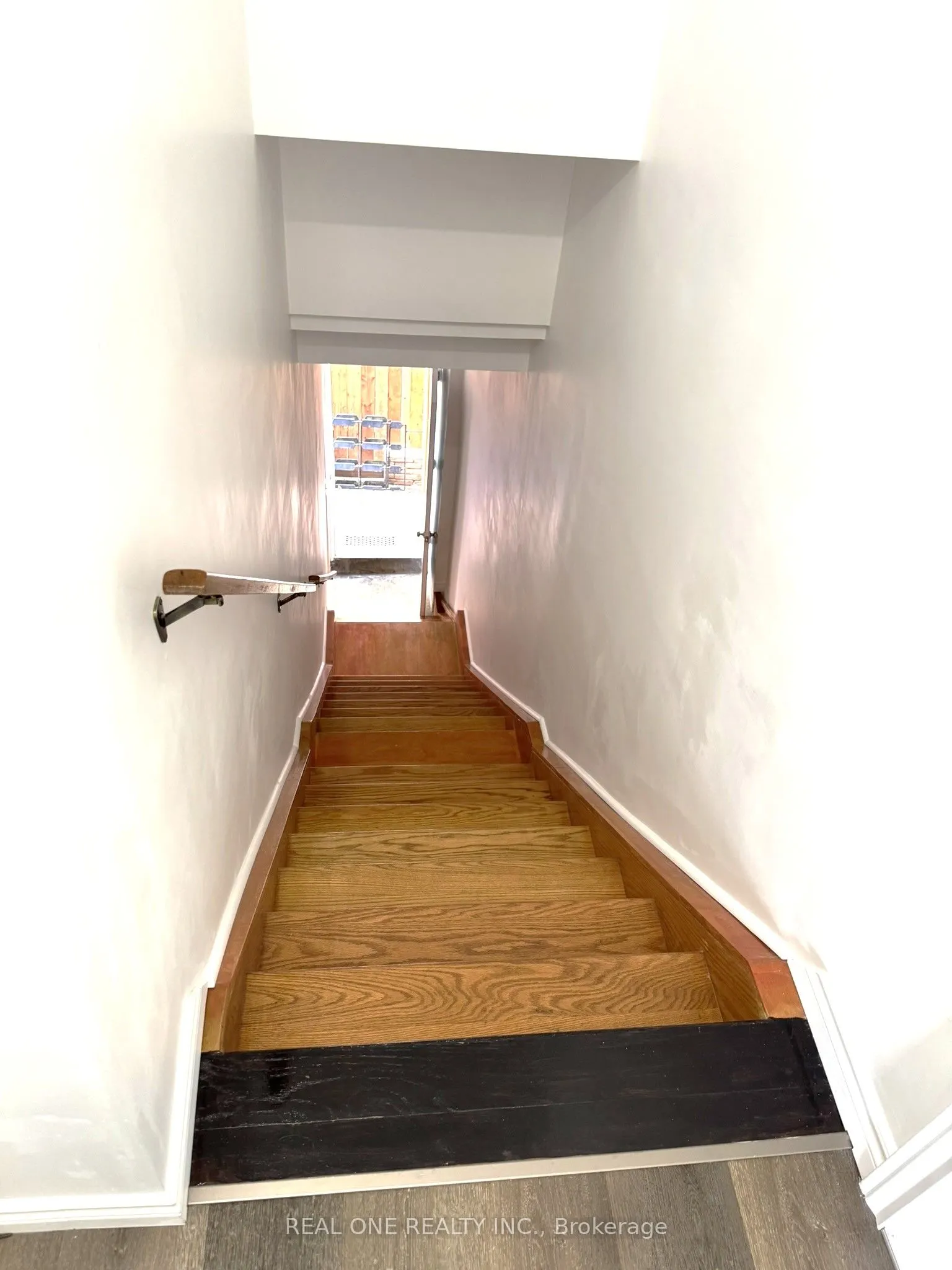56 Skylark Drive, #Upper level Unit 2