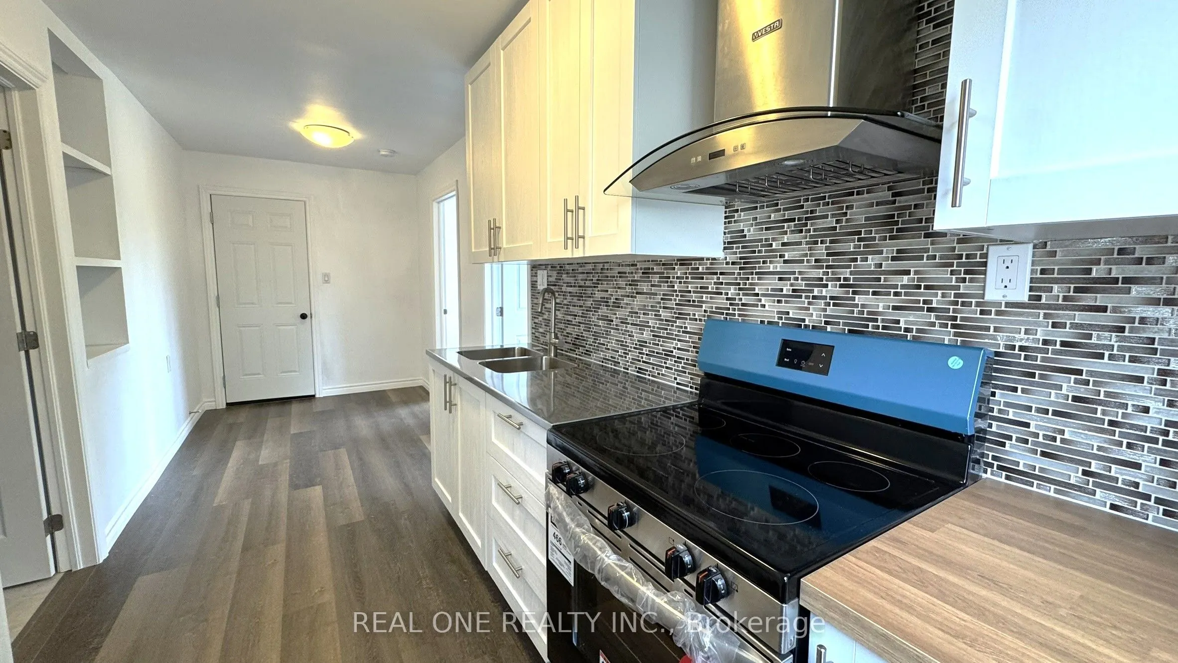 56 Skylark Drive, #Upper level Unit 2