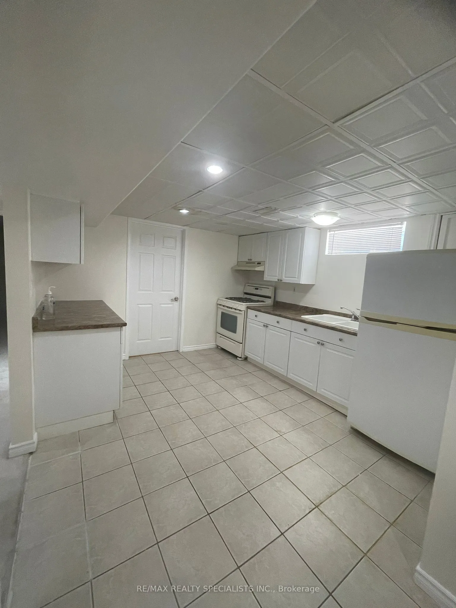 27 Deerborn Drive, #BSMT