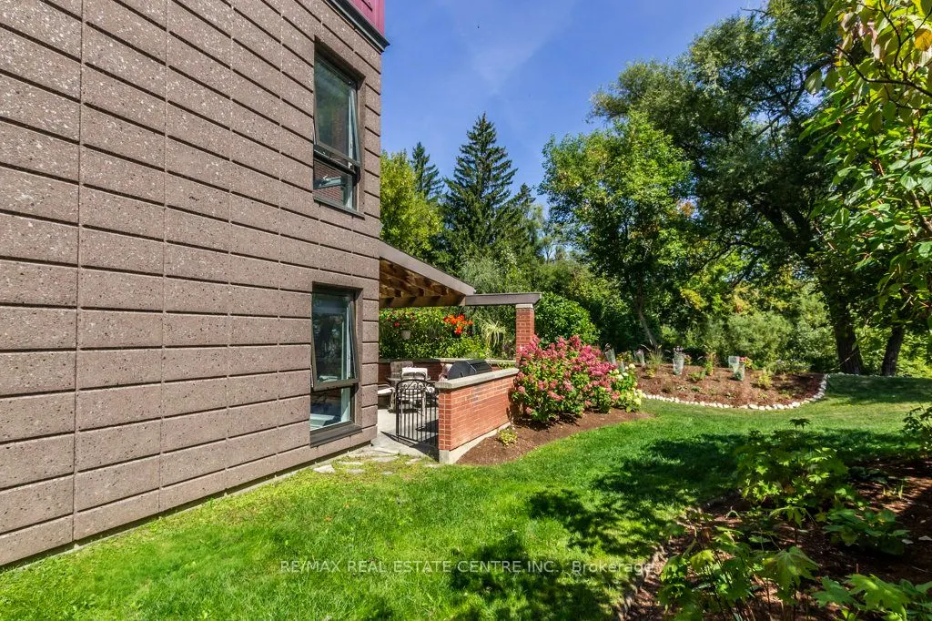 52 Blue Springs Drive, #11