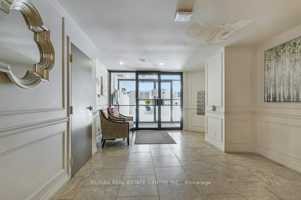 52 Blue Springs Drive, #11