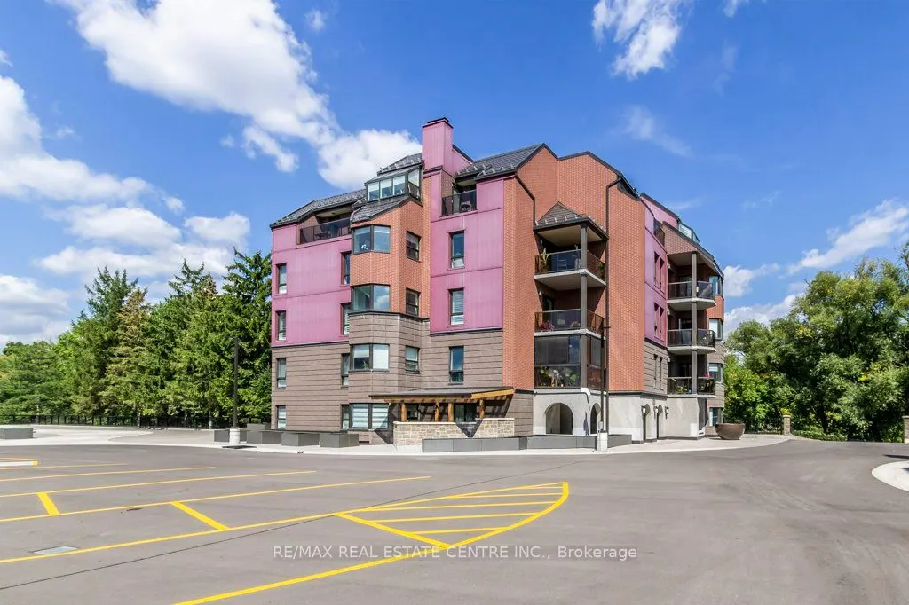 52 Blue Springs Drive, #11