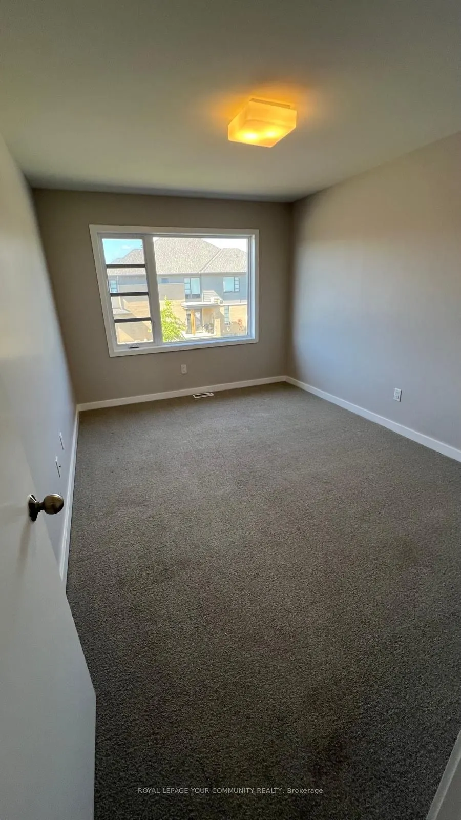 172 Shuttleworth Drive