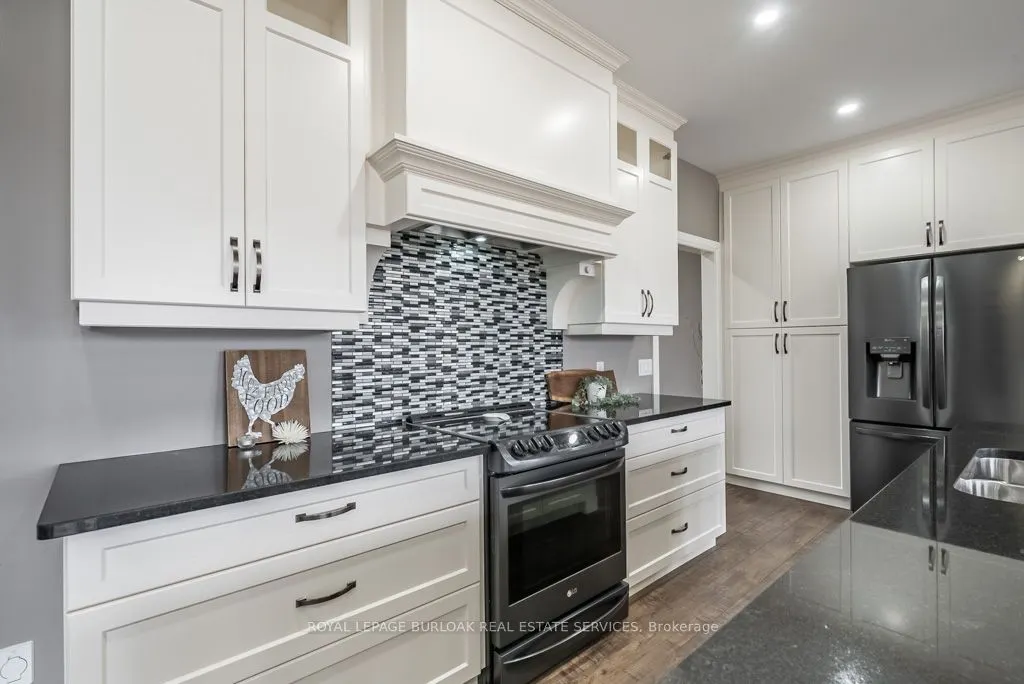 234 Burford-Delhi Townline Road