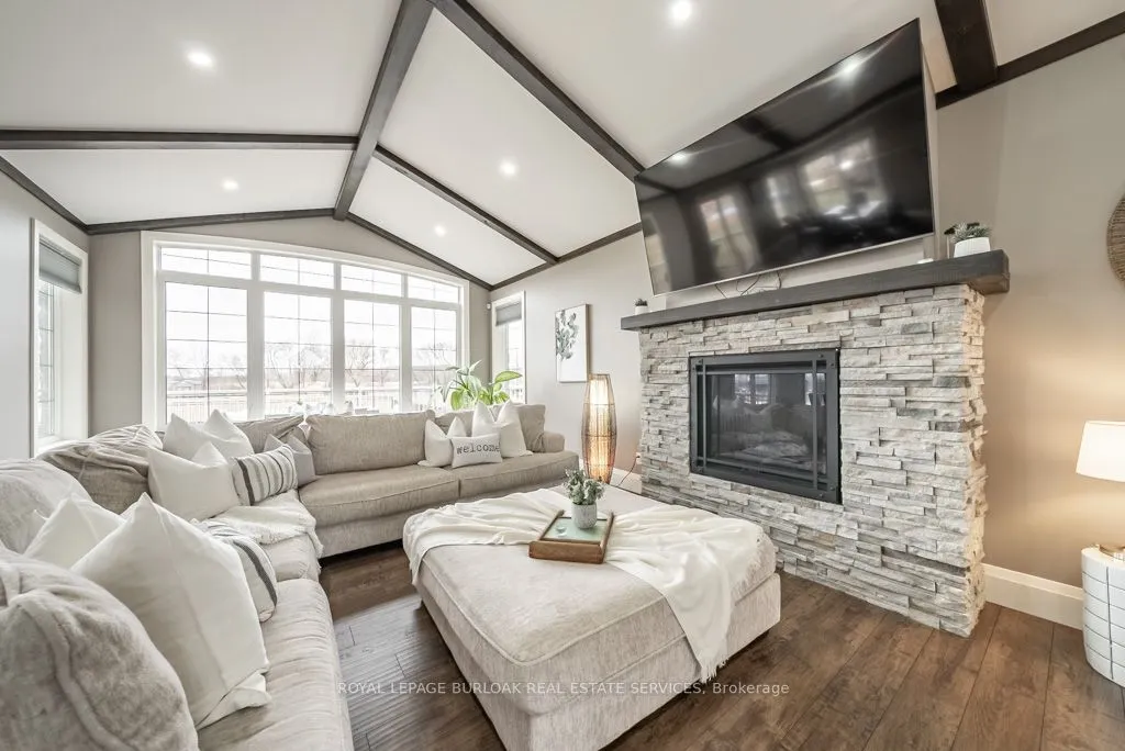 234 Burford-Delhi Townline Road